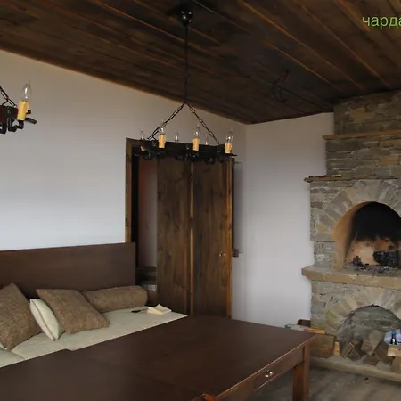 Lazovata House